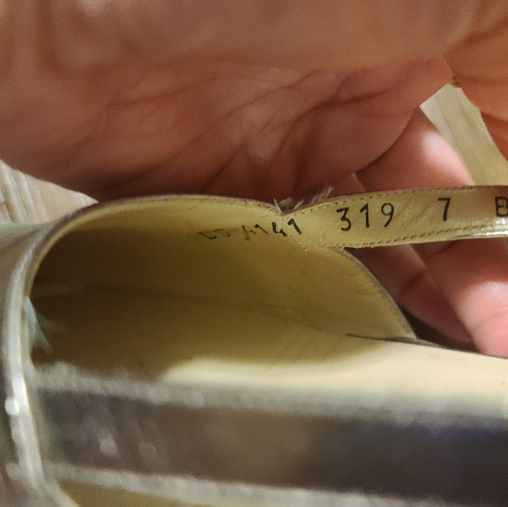 Salvatore ferragamo shoes size 7 - Picture 6 of 6